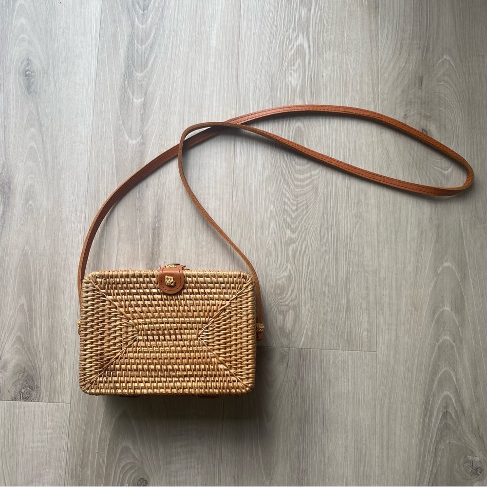 Woven Rattan Wicker Straw Crossbody Basket Purse Gem